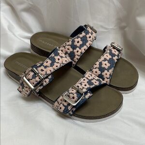 Madden Girl Pink & Blue Floral Birkenstock-Style Boho Summer Festival Sandals, 8